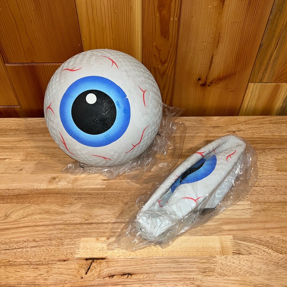 NEW Astro World 2021 Official Merch Travis Scott Inflatable Eyeball Dodgeball